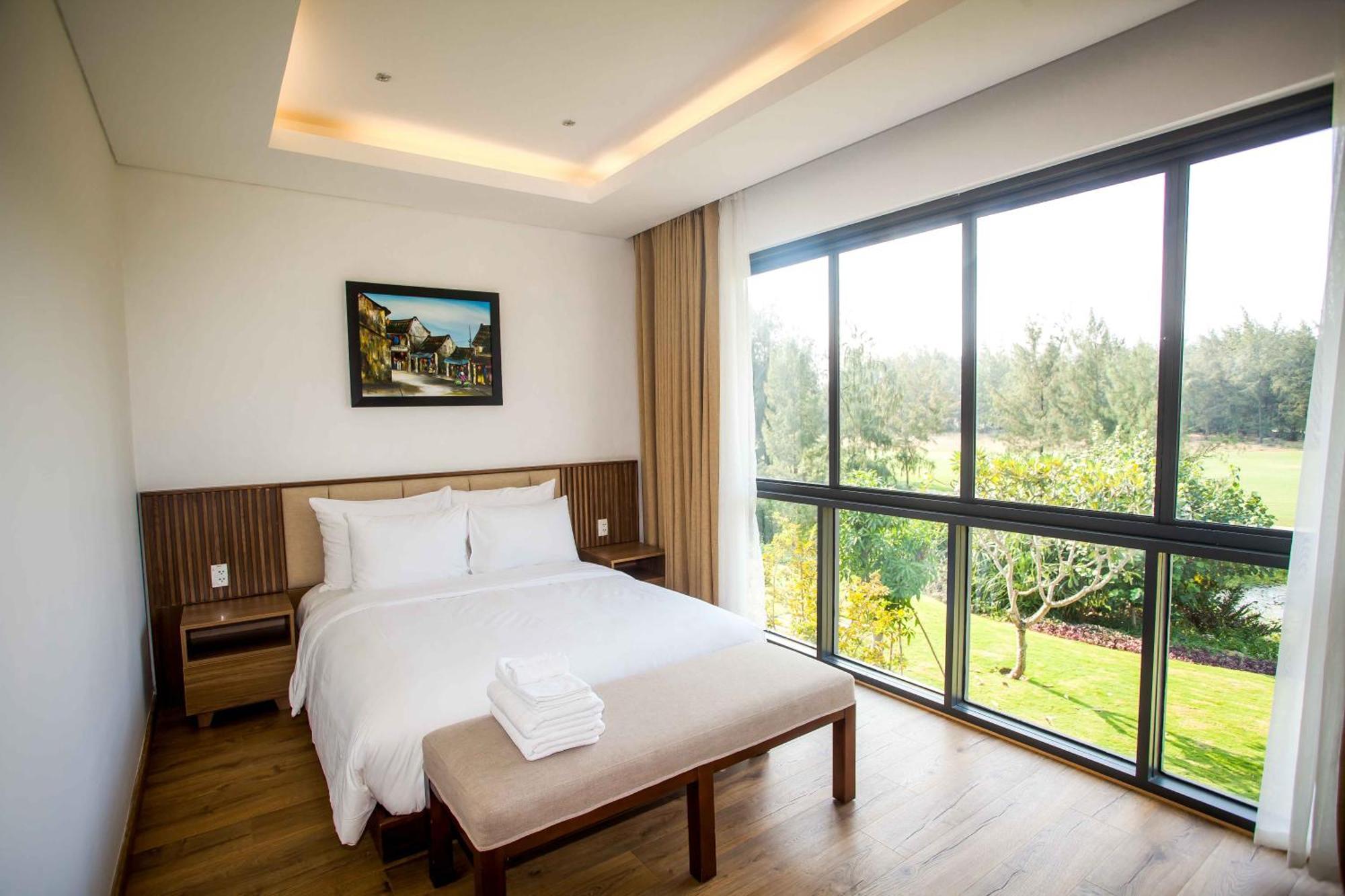Deluxe Beach Villas By Danatrip Danang Exterior photo